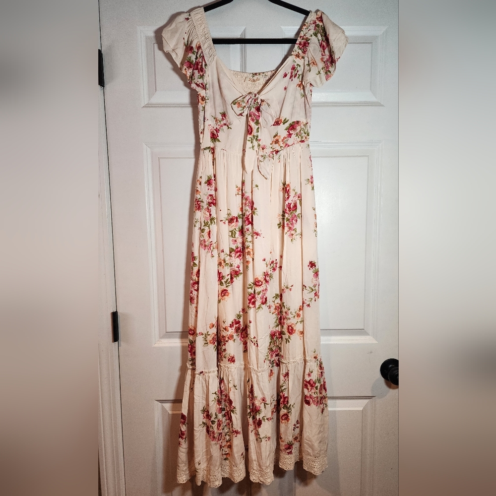NWOT Listicle Cream Pink Floral Bodiced Tiered Layered Maxi Dress Pockets S